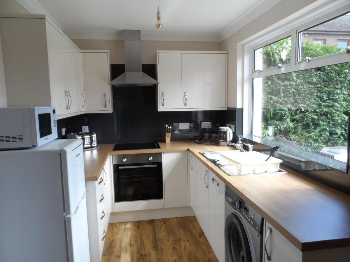 Beautifully Revovated, In The Heart Of Inverness Villa ภายนอก รูปภาพ