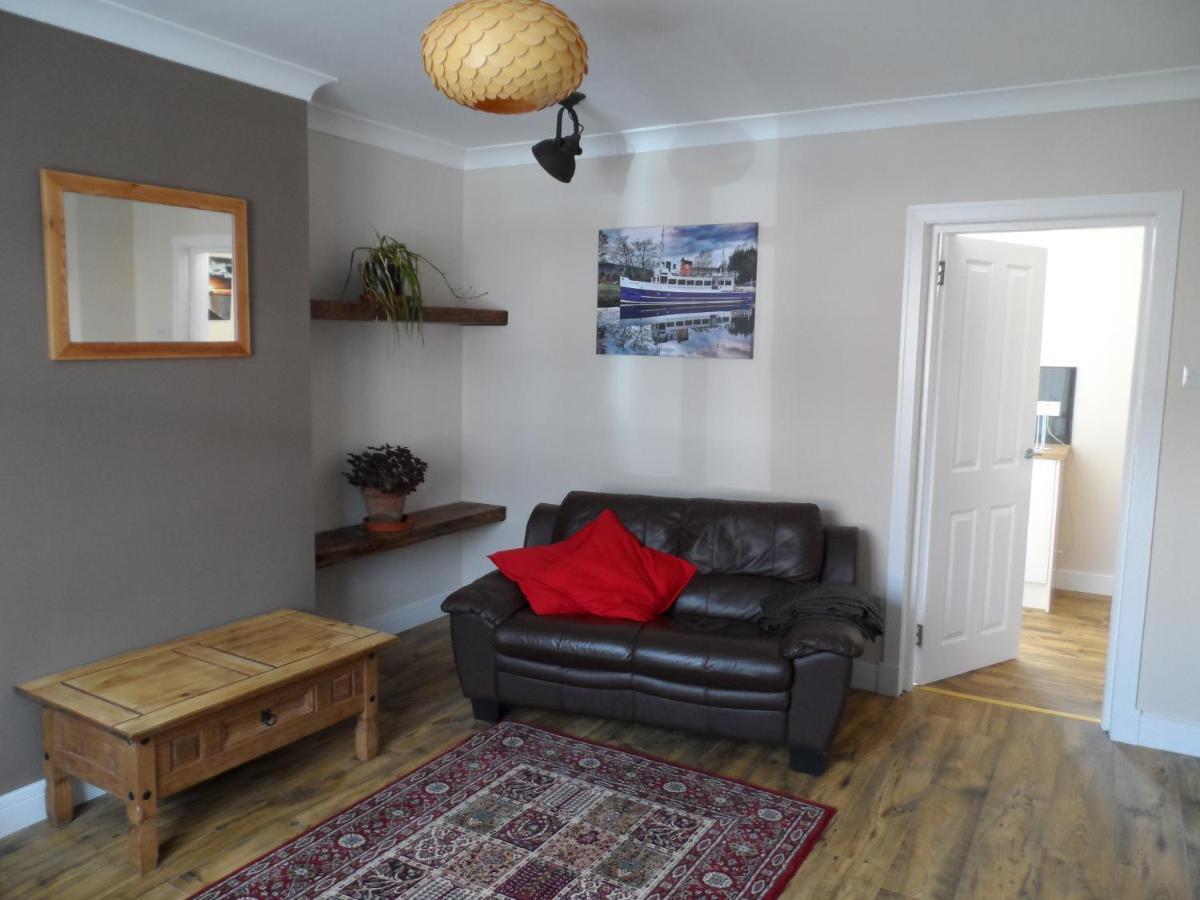 Beautifully Revovated, In The Heart Of Inverness Villa ภายนอก รูปภาพ